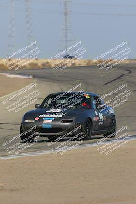 media/Oct-29-2022-CalClub SCCA (Sat) [[e05833b2e9]]/Race Group 3/Qualifying (Outside Grapevine)/